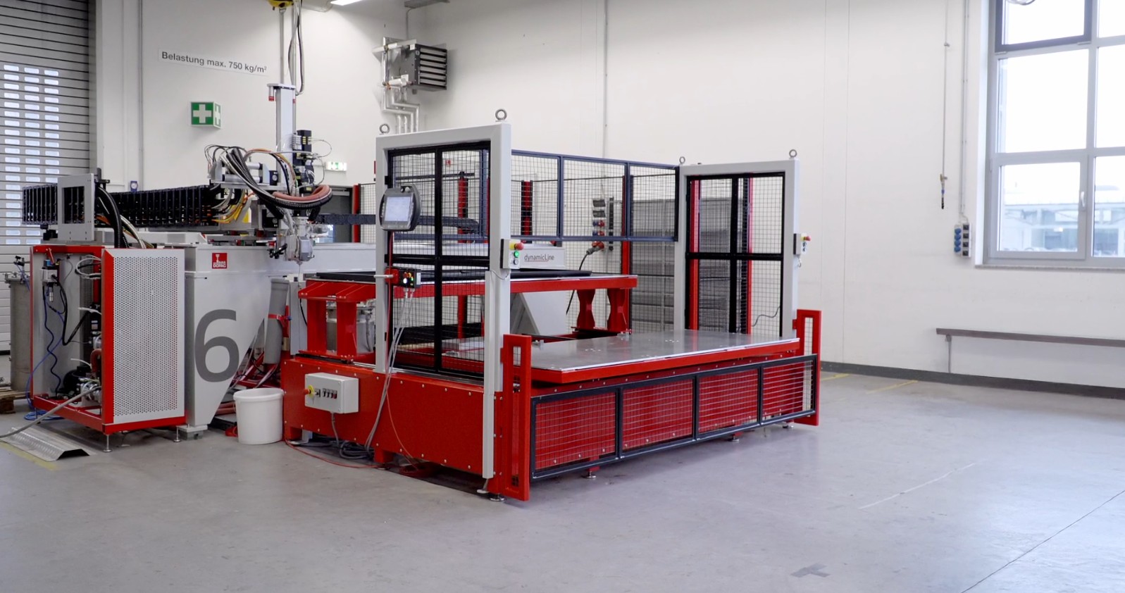 在控制柜门上使用聚氨酯泡沫垫圈 在控制柜门上使用聚氨酯泡沫垫圈